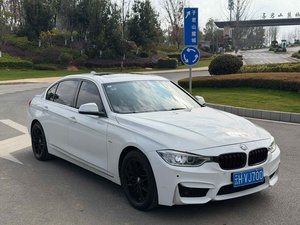 <span class=keywords><strong>BMW</strong></span> <span class=keywords><strong>Serie</strong></span> 3 2013 320Li Paquete de Diseño de Lujo, Asientos de Cuero, Faros LED, Techo Corredizo, Pantalla Táctil, Volante a la Izquierda, Interior Oscuro - Product Image 2