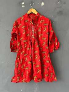 Vestido Kurti Hecho a Mano 100% Algodón Ecológico Lavable con Estampado Floral Digital Étnico para Mujer, Cuello en V, Manga 3/4, Silueta Trompeta - Product Image 2