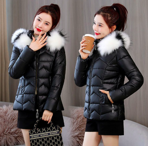 Abrigo de Invierno con Capucha para Mujer, Talla Grande, Parka Cálida, Chaqueta Brillante con Peluche, Chaqueta de Invierno para Mujer - Product Image 2