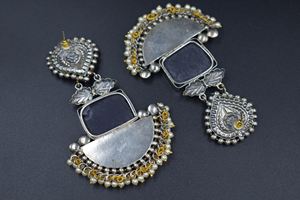 New Fashionable Indian Ethnic Dualtone Stone <b>Jhumka</b> Stud Earring Jewelry for Women and Girls available at Reasonable Price - Product Image 5