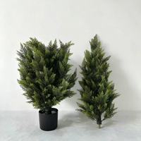 Künstlicher Kiefernbaum mit Topf Lebensechte Innen- und Außendekoration Realistischer Künstlicher Zypressenbaum für Zuhause Büro Feiertagsdekoration Grüner Akzent