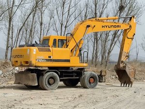 Pelle sur pneus multifonction d'origine d'occasion Hyundai 210W-7 Pelle KomatsuCATShyundai à haut rendement en bon état en vente - Product Image 5