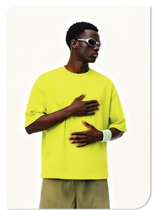 Camiseta Oversize de Lujo para Hombre de Alta Calidad, 100% Algodón Pesado, Cuello Simulado, Corte Holgado y Cuadrado - Product Image 6