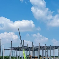 Composants préfabriqués en acier pour profilés en H, plaques d'extrémité et colonnes en acier, fabriqués sur mesure pour les projets de bâtiments industriels métalliques