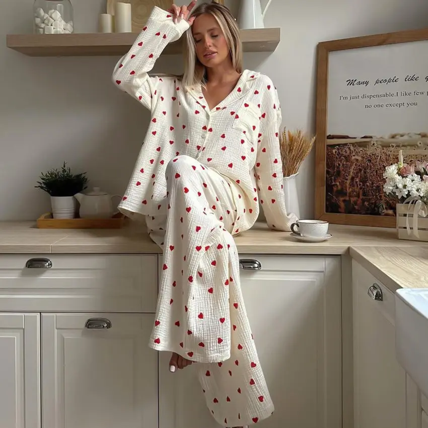 2024 toptan kış rahat 2 parça pamuk baskı sevimli kalpler pijama uzun kollu kadınlar için Pijamas Pjs pijama seti