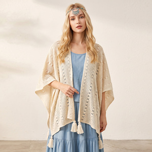 Chal de punto de ganchillo calado blanco estilo étnico bohemio para vacaciones en resort playero - Product Image 2