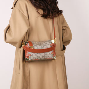 Sac à main pour femmes, sac messager tendance, imprimé en blocs de couleurs, en PU souple et polyester, sac carré avec motifs géométriques - Product Image 4