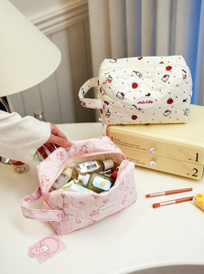 Nueva <span class=keywords><strong>Bolsa</strong></span> de Maquillaje Portátil Acolchada con Forma de Nube de <span class=keywords><strong>Hello</strong></span> <span class=keywords><strong>Kitty</strong></span>, Linda para Niñas, <span class=keywords><strong>Bolsa</strong></span> de Almacenamiento para Viajes - Product Image 2