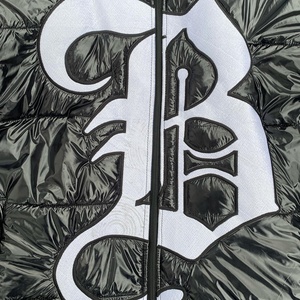 <span class=keywords><strong>Doudoune</strong></span> matelassée vintage courte et déchirée pour homme, personnalisée par le fabricant, avec <span class=keywords><strong>patch</strong></span> brodé, style streetwear, chaude et oversize pour l'hiver - Product Image 3