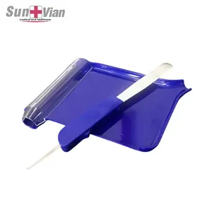 Plastic pill dispensing counting tray with stainless steel spatula