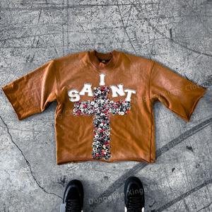 Camiseta de hombre personalizada de fabricante, de alto gramaje, con efecto desgastado, corte cropped y holgado, con gráfico de pedrería y manga corta, estilo oversize - Product Image 3