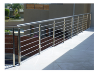 Rampe d'escalier verticale en acier inoxydable Ace Modern pour intérieur et extérieur
