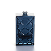 Vente en gros échantillon gratuit bouteille de parfum vide en verre de pulvérisation carrée pour femme de luxe 30 ml 50ml