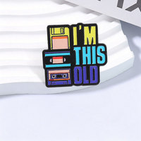 Pin de esmalte retro de disco digital, CD y casete, estilo vintage de los 90, con diseño de disquete, CD y casete, broche, insignia de solapa, regalo de joyería