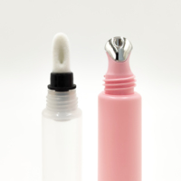Brillant à lèvres OEM Tube à presser Emballage cosmétique souple Essence pour les yeux avec pointe en coton Crème pour les yeux Pointe de massage Bouteilles en plastique