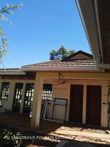 Gouttière <span class=keywords><strong>de</strong></span> toit en PVC carrée pour l'évacuation des eaux <span class=keywords><strong>de</strong></span> <span class=keywords><strong>pluie</strong></span> - Product Image 6