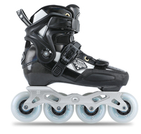 Patins à roulettes de vitesse professionnels pour l'extérieur, fabriqués en usine, avec cadre en fibre de carbone et roues en PU, pour le freestyle et le slalom.