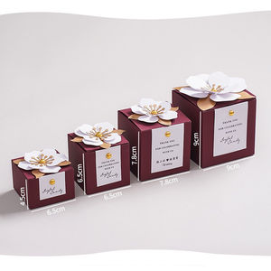 Kotak kertas favorit pesta pernikahan kustom dengan bunga kecil untuk hadiah permen jeli coklat - Product Image 2