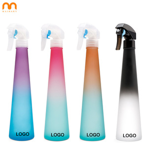 Profesional barbería salón peluquería gradiente Color niebla fina botella <span class=keywords><strong>de</strong></span> Spray forma cónica botellas <span class=keywords><strong>de</strong></span> agua para peinar el cabello - Product Image 1
