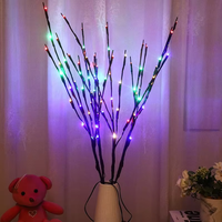 LED-Batteriebetriebene LED-Zweiglichter Warmweiß Künstliche Weidenzweige Vasenfüller für Innenräume Schlafzimmer Feiertagsdekoration