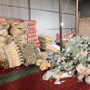 Vélo d'équilibre pour enfants à quatre roues de 12 pouces avec lumières et musique, jouet éducatif pour enfants, blanc, vert, rose, en matériau PP - Product Image 1