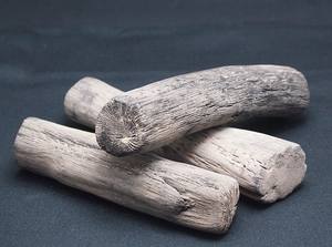 Charbon de bois blanc Binchotan d'origine vietnamienne à haute valeur calorifique, idéal pour le barbecue, en forme de bâton, en bois de fruit, forte chaleur - Product Image 4