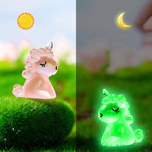Mignon Lumineux Résine Animal <span class=keywords><strong>Canard</strong></span> Axolotl Tortue Miniatures Charmes Rougeoyant Licorne Dauphin Lapin Poisson Figurine Statue Décorations - Product Image 3