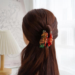 YIYI personnalisé en gros à la mode acétate Fusion fleur cheveux griffes vente chaude mignon gravé cheveux accessoires - Product Image 6