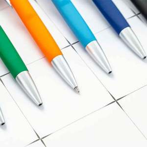 Bolígrafo de Plástico con Pegamento en Aerosol de Colores, Puede Imprimirse con Logotipo, Regalo para Estudiantes, Bolígrafo Publicitario, Bolígrafo para Negocios, Hoteles y Conferencias - Product Image 4