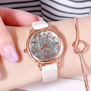 Montre pour femme minimaliste tendance, nouvelle collection, avec graduations artistiques, montre décontractée pour femme, à la mode et branchée - Product Image 1