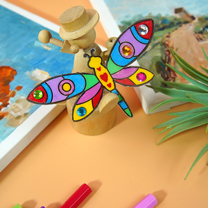 WingArt Kit per Creare Libellule Decorative per Finestre, Set per Bambini con Pennarelli Acrilici, Arte e Artigianato per Decorazioni Finestre e Regali - Product Image 5