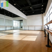 Cloison mobile à miroir EBUNGE pour studio de danse et espaces de répétition