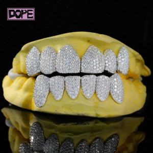 Pass Diamond Tester <span class=keywords><strong>Grillz</strong></span> Hip Hop Ice Out denti 925 argento Sterling 8 on 8 <span class=keywords><strong>Custom</strong></span> a nido d'ape Set Moissanite <span class=keywords><strong>Grillz</strong></span> - Product Image 1