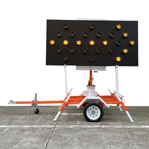 Panneau de signalisation routière mobile à énergie solaire, écran LED, montage au sol, cadre en acier IP65, non réfléchissant, lumière clignotante constante - Product Image 2