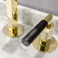 Robinet de salle de bain à deux poignées en or pour maison de luxe à Dubaï