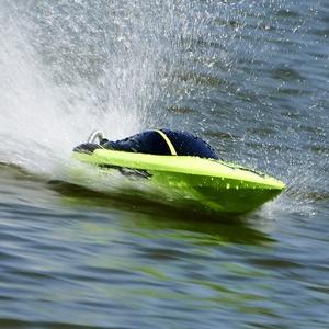 UDIRC UDI018 ABS casco RTR alta velocidad impermeable 22 pulgadas refrigerado por agua 40KM rápido Led Radio Control RC barco con Motor sin escobillas - Product Image 6