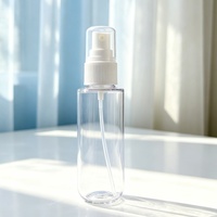 Flacon pulvérisateur transparent en PET de 100-150 ml avec double capuchon blanc pour emballage de toner et produits de soin