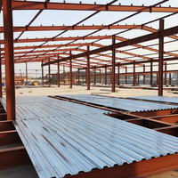 Atelier et entrepôt modernes en structure acier préfabriquée à grande hauteur, conception libre, surface galvanisée, écologique, à faible coût
