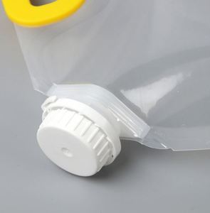 Bouteille d'eau pliable transparente en plastique portable pour l'extérieur 5L - Product Image 6