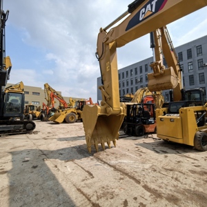 รถขุดไฮดรอลิกตีนตะขาบ Caterpillar CAT 325D มือสองของแท้จากญี่ปุ่น พร้อมชั่วโมงการทำงานต่ำมากสำหรับขาย - Product Image 6