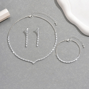 Set di Collana, <span class=keywords><strong>Orecchini</strong></span> e Bracciale Punk in Lega con Pietre Naturali Scintillanti, Stile Europeo-Americano - Lusso Femminile JOYE - Product Image 3