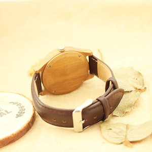 Orologi da <span class=keywords><strong>uomo</strong></span> e da donna <span class=keywords><strong>in</strong></span> legno di quarzo giapponese <span class=keywords><strong>con</strong></span> <span class=keywords><strong>cinturino</strong></span> <span class=keywords><strong>in</strong></span> <span class=keywords><strong>pelle</strong></span> <span class=keywords><strong>con</strong></span> <span class=keywords><strong>cinturino</strong></span> <span class=keywords><strong>in</strong></span> legno naturale stile coppia - Product Image 4