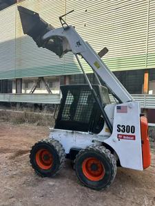 Se Vende Cargador de Dirección Deslizante S300 Modelo 2023 Usado en Excelentes Condiciones, Motor y Rodamientos para Uso Comercial - Product Image 6