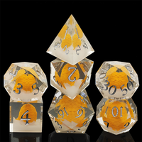 Ensemble de dés DND personnalisés pour adultes, D20, fleur de lotus rouge, résine polyédrique, 7 pièces, RPG, Donjons et Dragons, tendance populaire, rembourrage en mousse