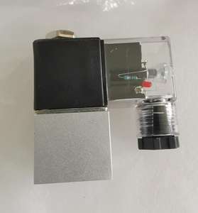 صمام هوائي من الألومنيوم بأفضل سعر، فتحة <span class=keywords><strong>2</strong></span>.5 مم، ثنائي الاتجاه، 1/4 بوصة، يعمل بجهد 110 فولت أو 220 فولت تيار متردد أو 12 فولت أو 24 فولت تيار مستمر، طراز 2v025-08 - Product Image 4