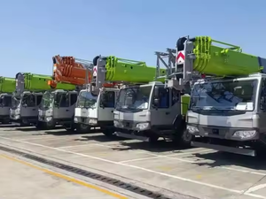 Gru Mobile Idraulica <span class=keywords><strong>Zoomlion</strong></span> ZTC801VS562 da 80 Tonnellate con Motore e Pompa, Altezza di Sollevamento 60,2m per Costruzioni Urbane - Product Image 4