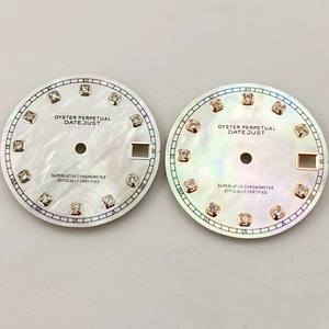 NH35 New Pearl 28.5mm White Diamond - El dial del reloj calibre NH35 está hecho de acero inoxidable con nácar. - Product Image 2