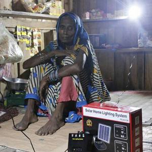 ชุดไฟโซลาร์เซลล์พร้อมหลอดไฟ LED 2 ดวง และแบตเตอรี่ลิเธียมไอออน 2600mAh สำหรับใช้ในครอบครัว, ตั้งแคมป์, และกรณีฉุกเฉิน - Product Image 6