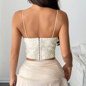 Haut de camisole <span class=keywords><strong>sexy</strong></span> à broderie florale 3D avec bretelles asymétriques, haut de corset pour femmes pour les soirées en boîte de nuit - Product Image 6