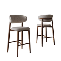 Tabouret de bar pivotant commercial moderne avec structure en métal et dossier en bois massif pour restaurant, café, usine